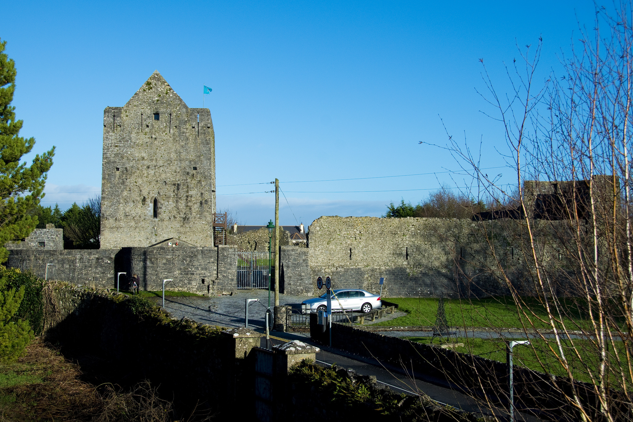 Athenry Castle - Conor Lawless - cc