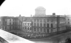 The Four Courts in the midst of the Irish Civil War - Public domain
