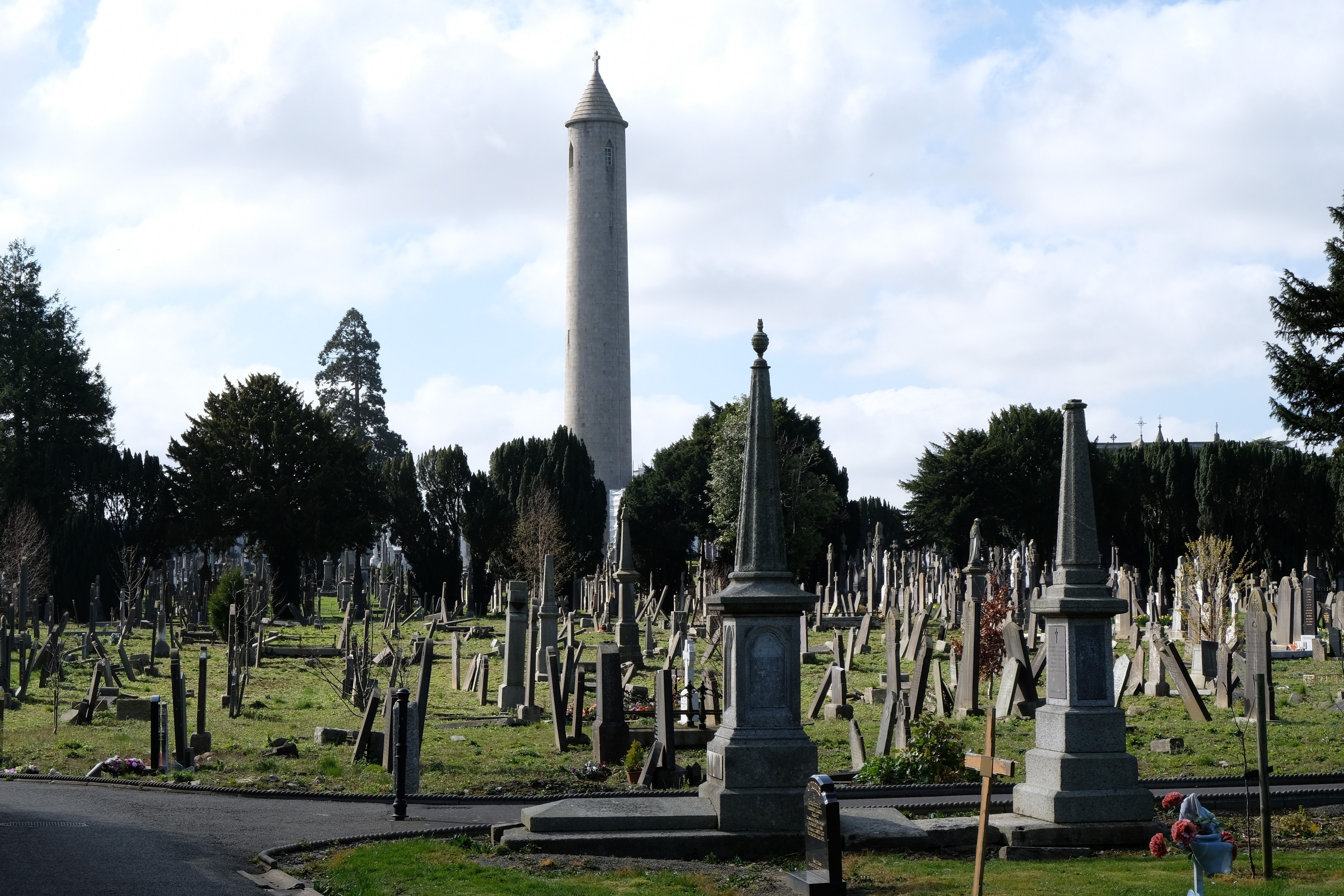 Glasnevin cemetery - Simon - cc