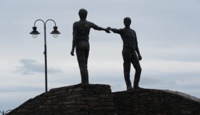 hands across the divide 1
