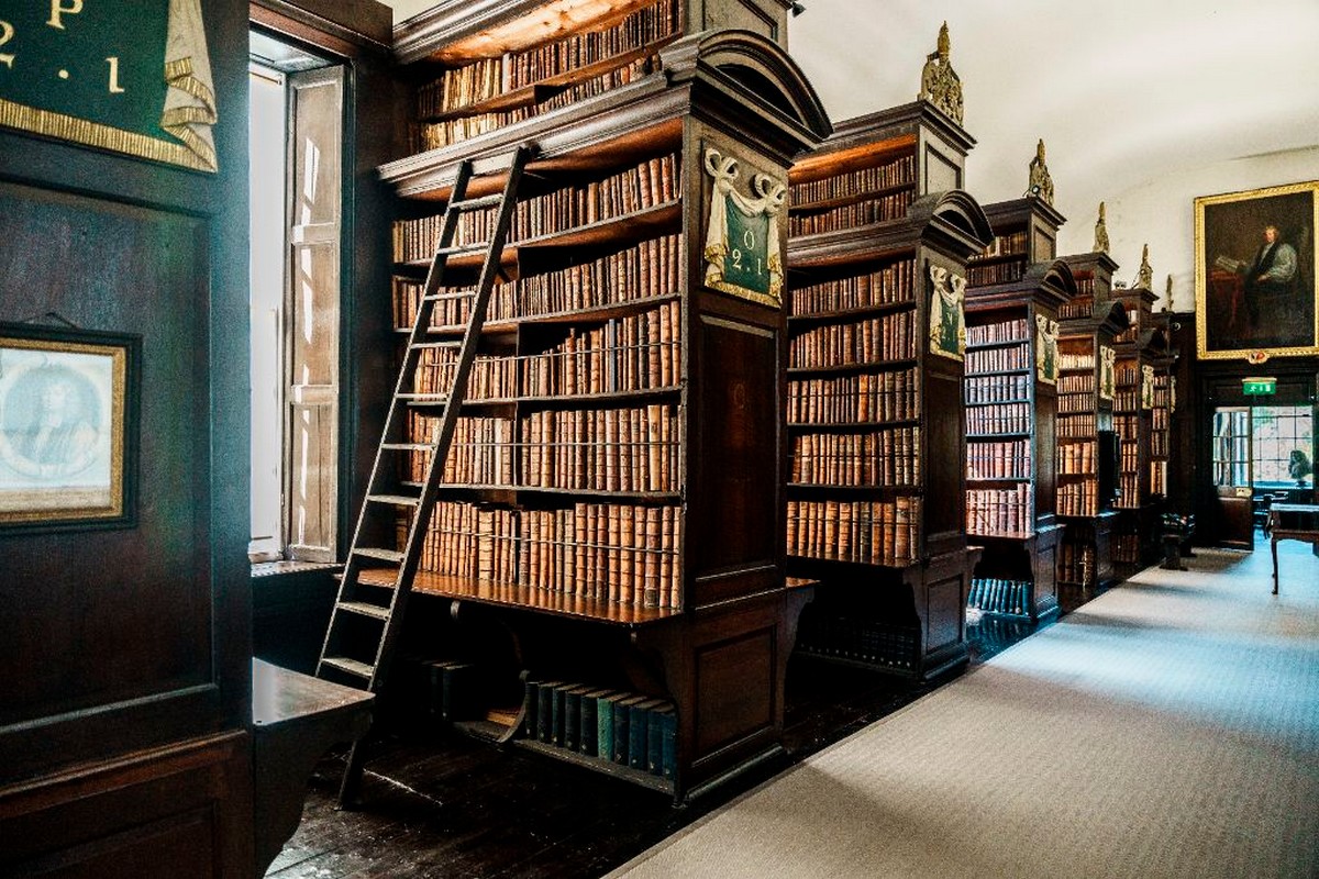 La Marsh's Library - www.marshlibrary.ie