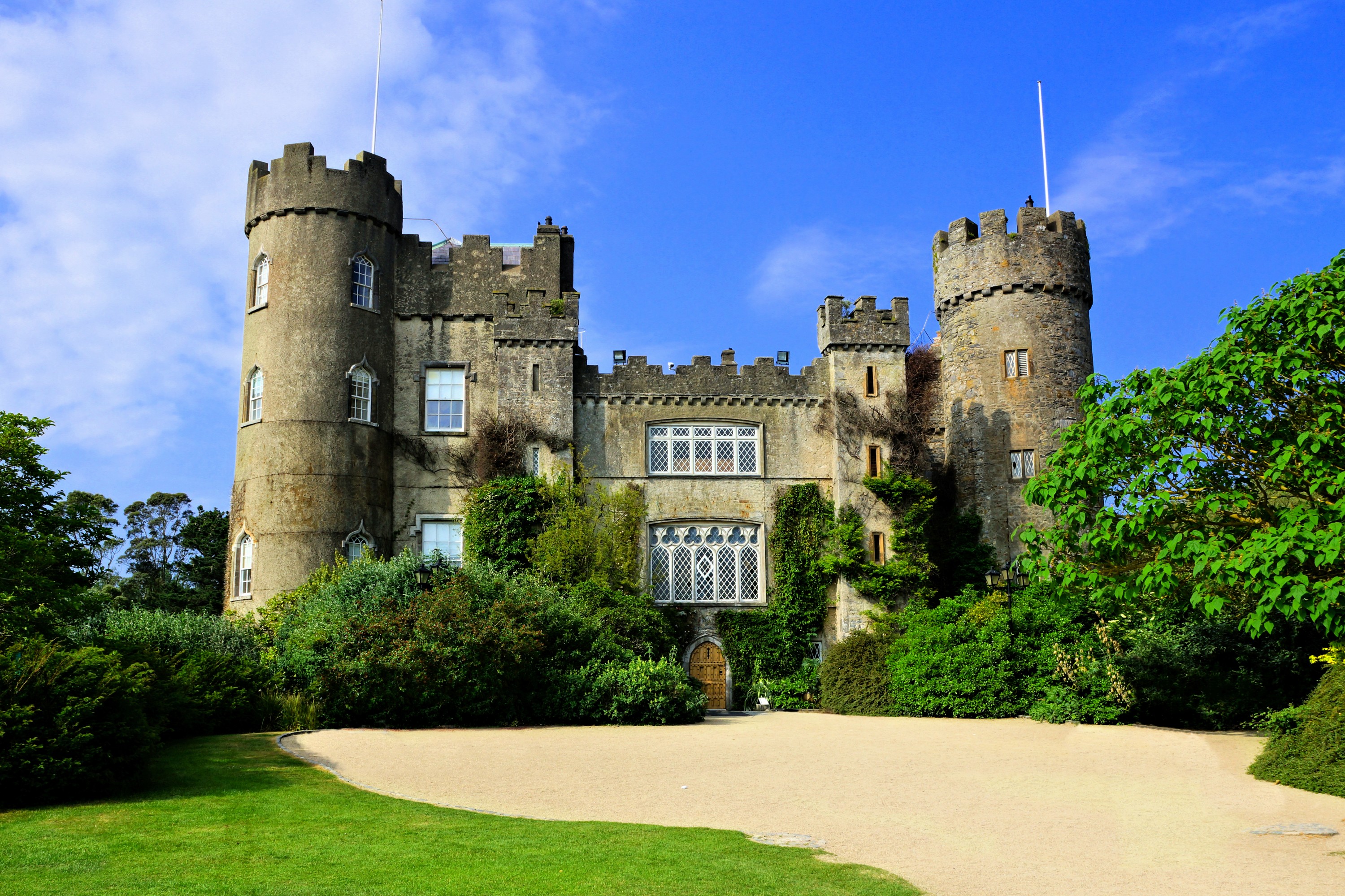 Le Malahide castle - © Jenifoto