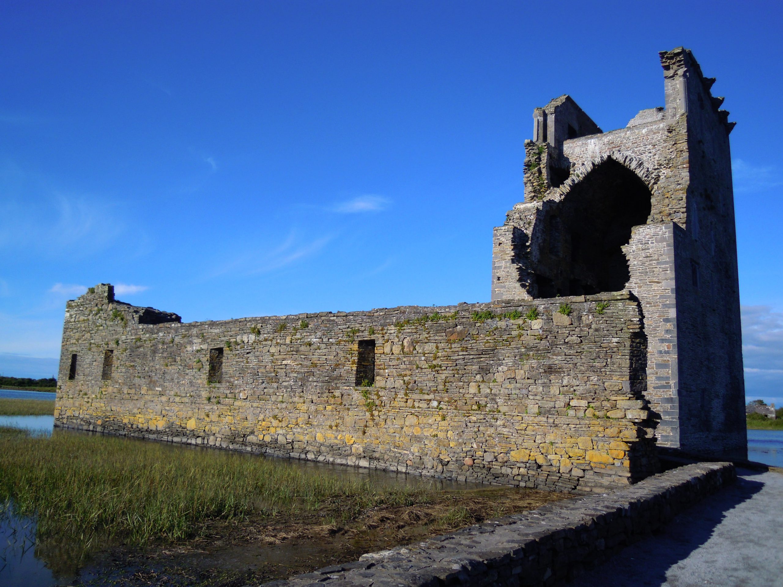 Le Carrigafoyle castle - Simowiiki - cc