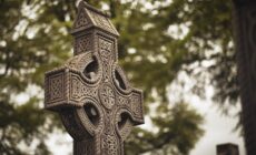 Une croix celtique à Glasnevin en Irlande - Peter Krocka