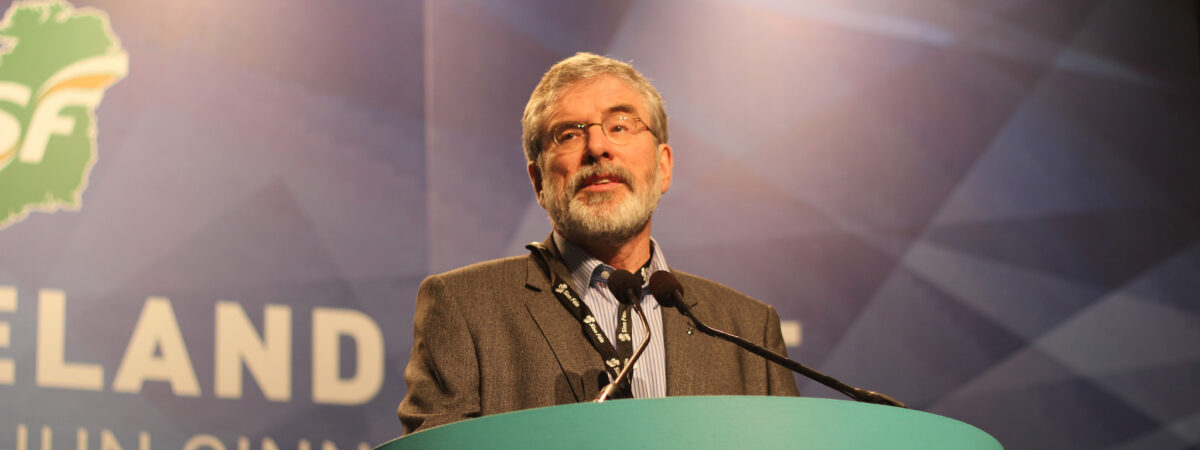 Gerry Adams, un membre du Sinn Féin - Sinn Féin - cc