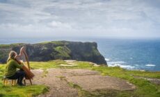 Une joueuse de Harpe en Irlande - Dawid