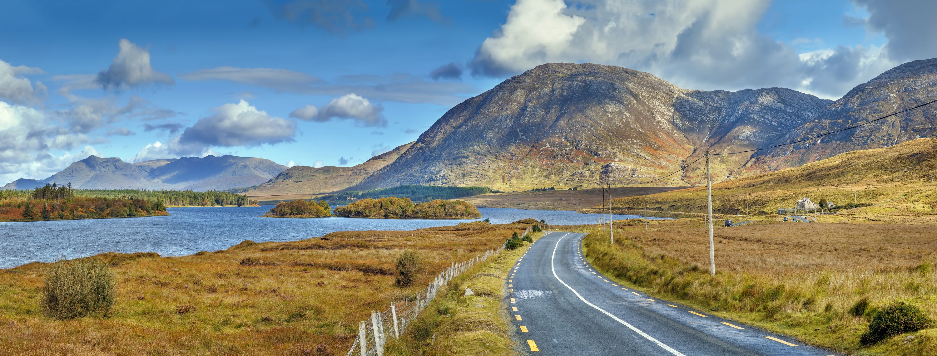 Inagh Valley - © borisb17