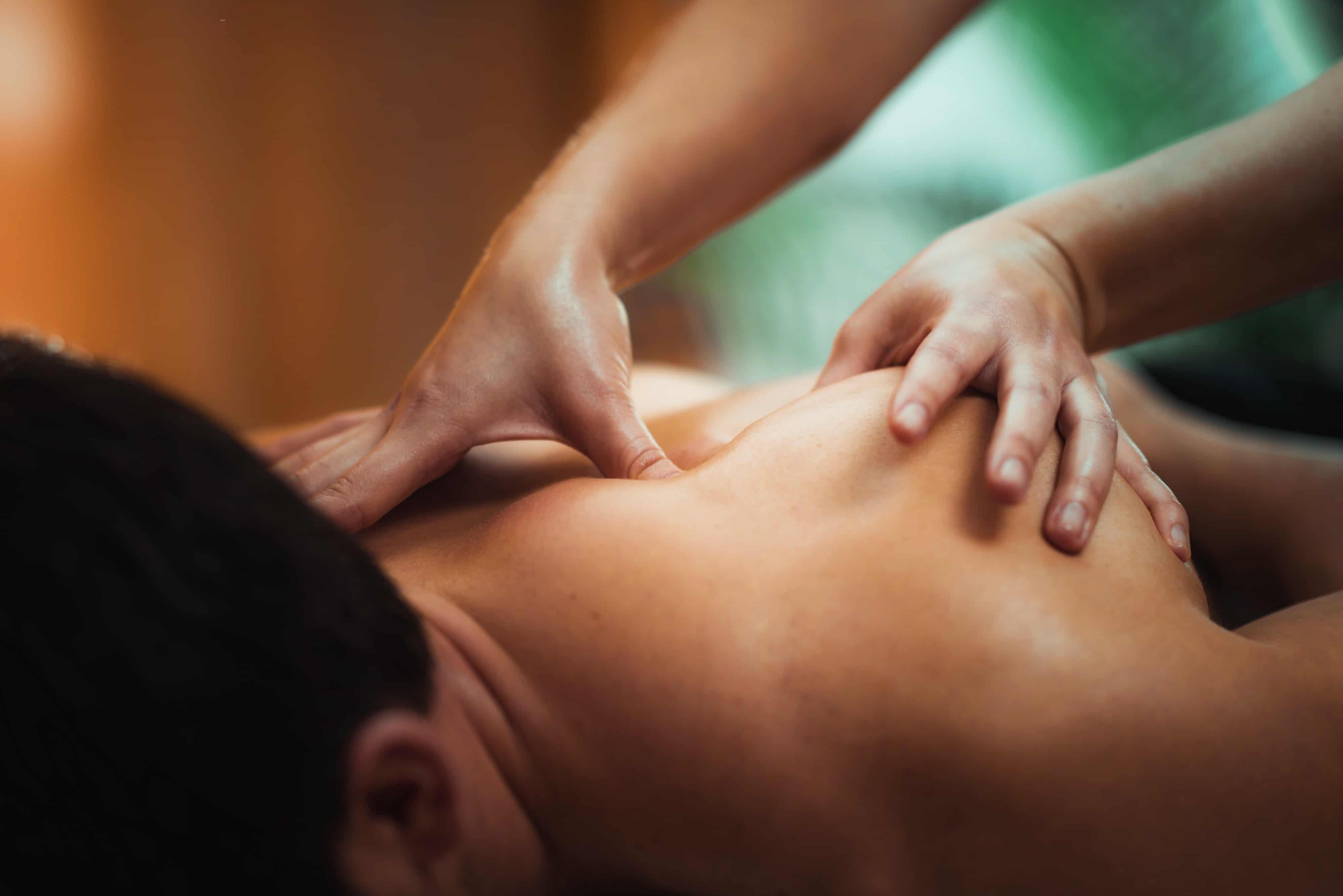 Un massage en spa irlandais - © microgen