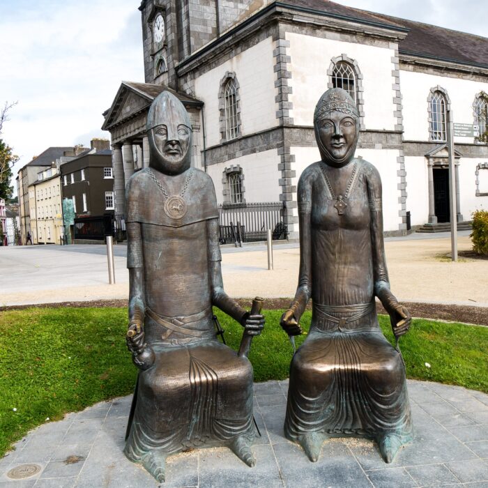 strongbow statue