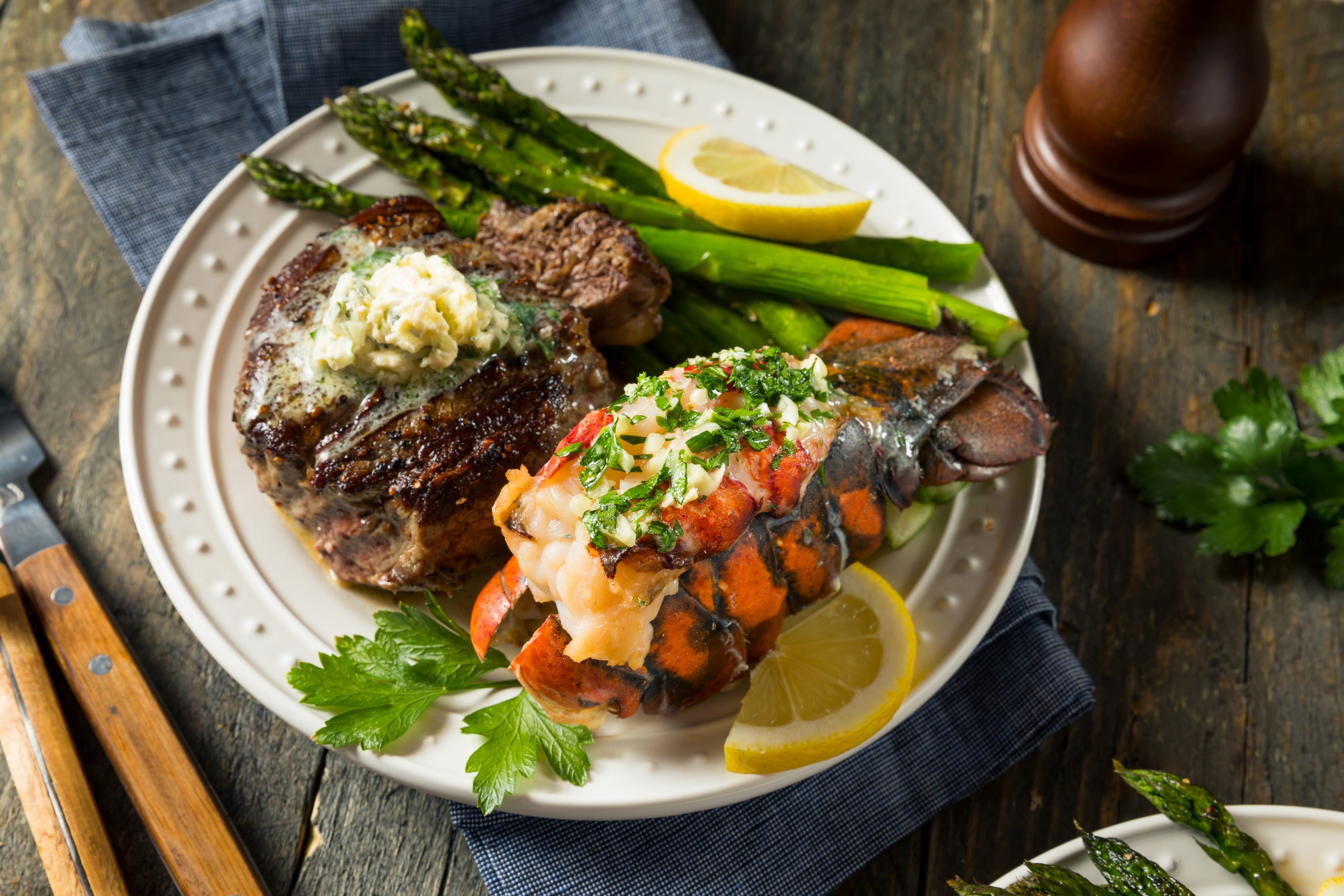 Un surf and turf - © bhofack2