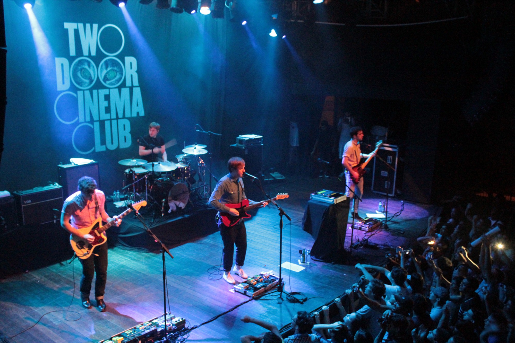 Two Doors Cinema Club - Prestor - cc