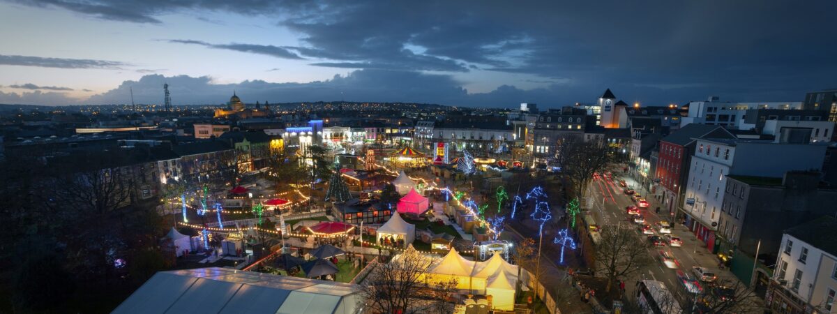 Le Galway Christmas Market - © Alexey Zarodov 