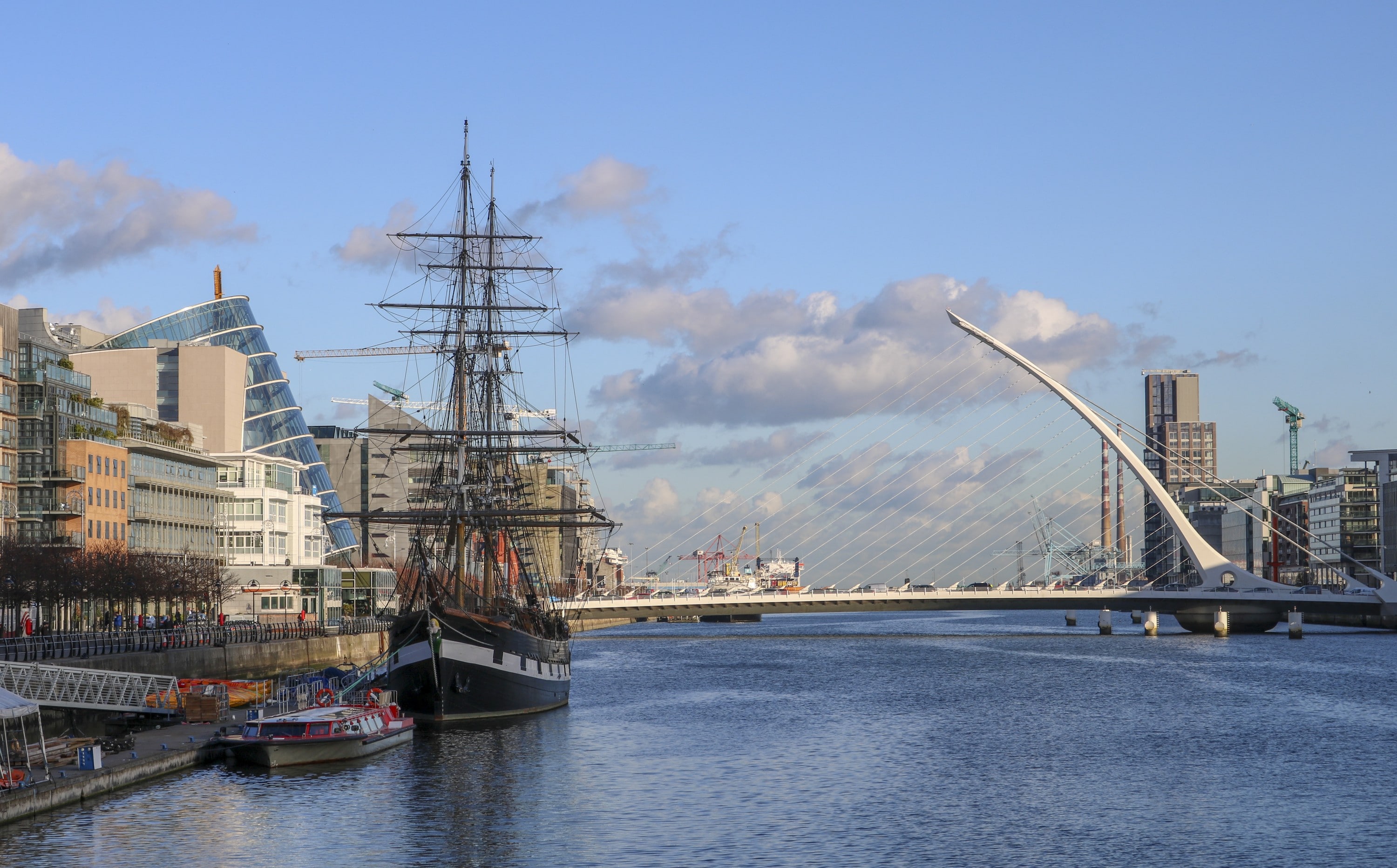 The Jeanie Johnston Tall Ship Famine Museum Three masted Replica In 