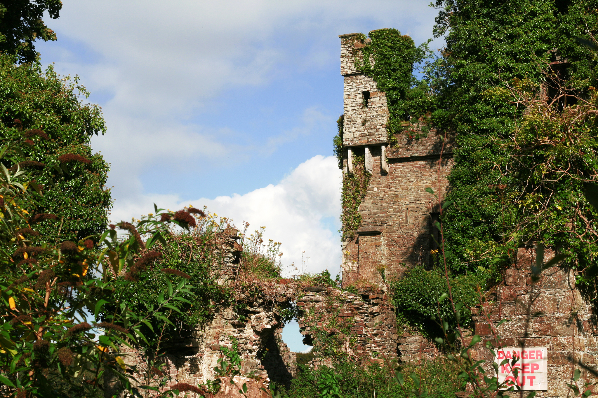Le Castle Bernard - <a href=