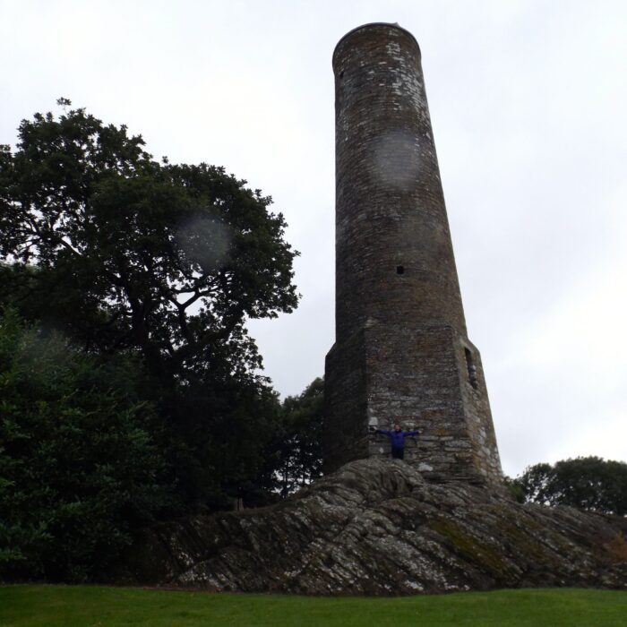 kinneigh round tower 1 scaled
