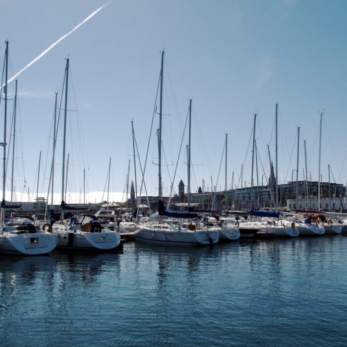 dun laoghaire harbour e1474449942115 scaled