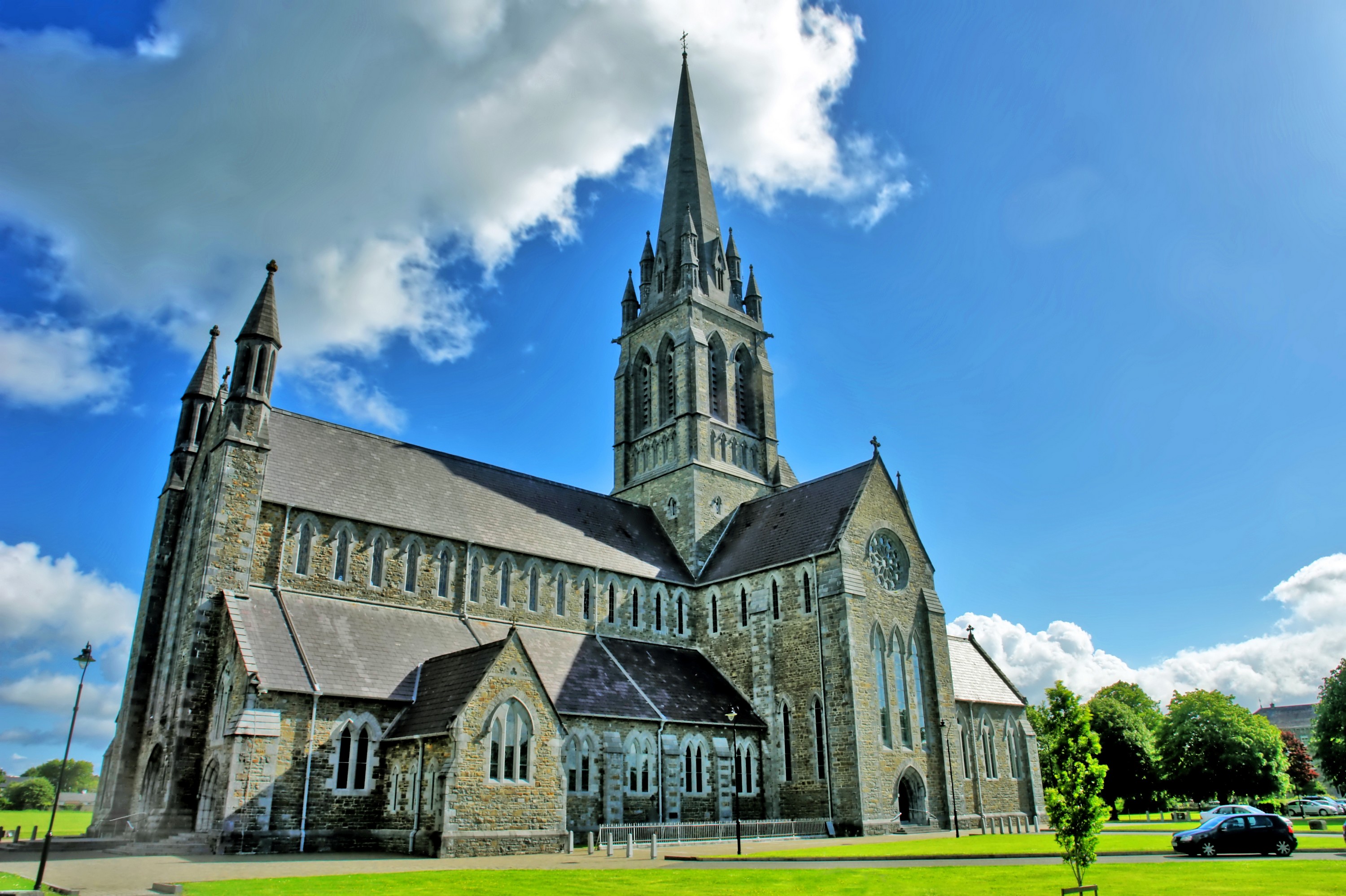 La St Mary's cathedral à Killarney - © robnaw