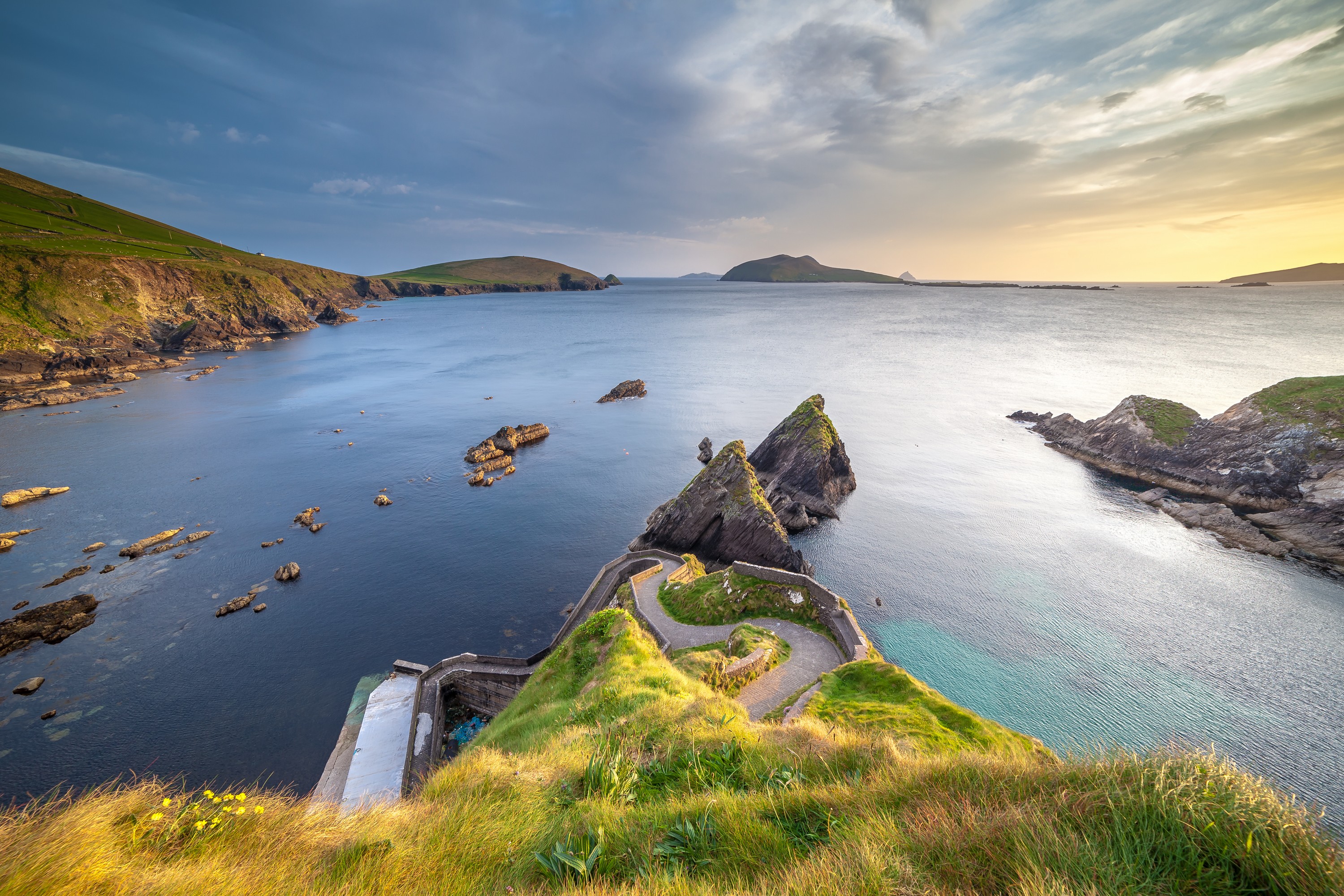 Le Dunquin Harbour - © Hugh O'Connor