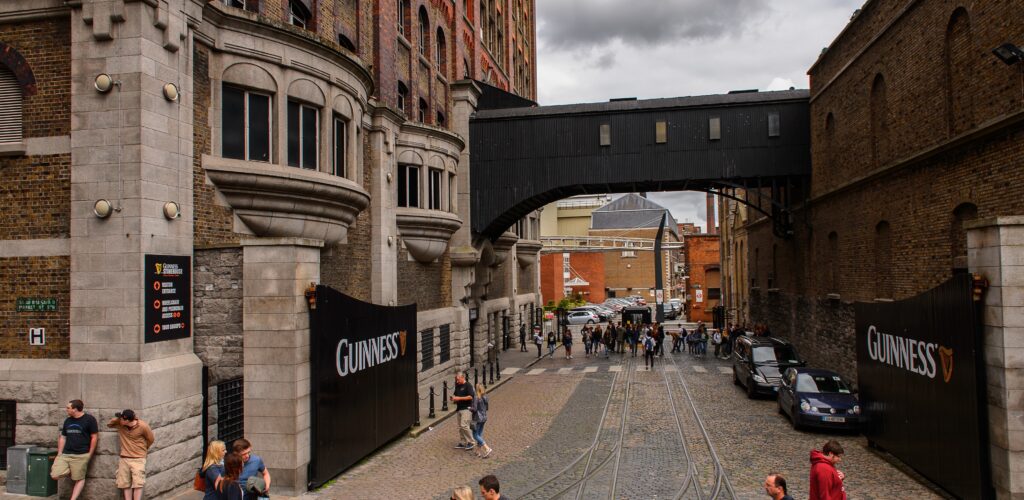 Dublin: fire at the Guinness brewery