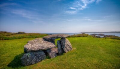altar wedge tomb