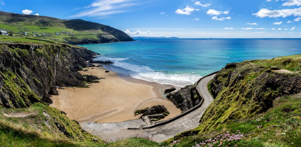 Coumeenoole beach, sur la Péninsule de Dingle - Dimitris Panas - Shutterstock