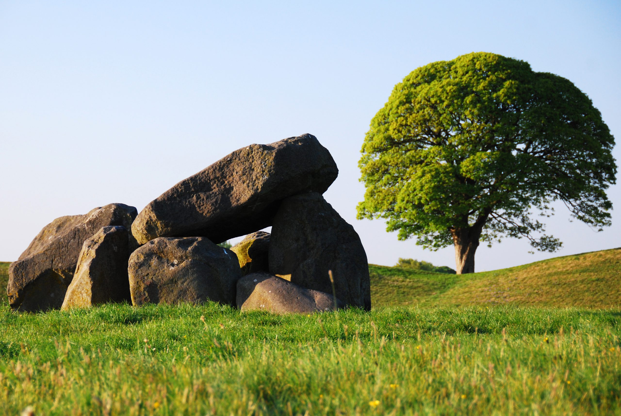 Le Giant's Ring - robertpaulyoung - cc