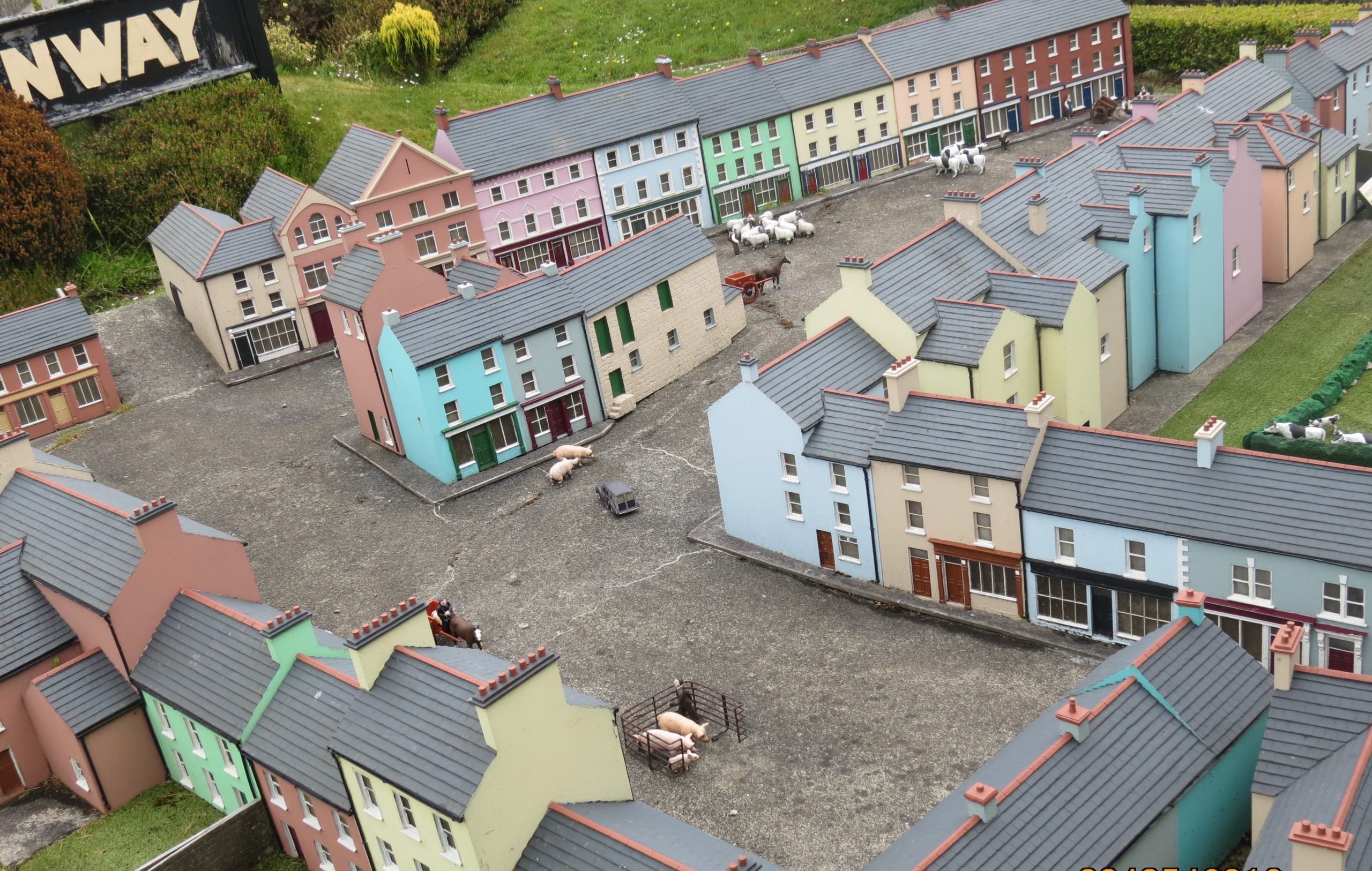 Le West Cork Model Village - Sinead McCarthy
