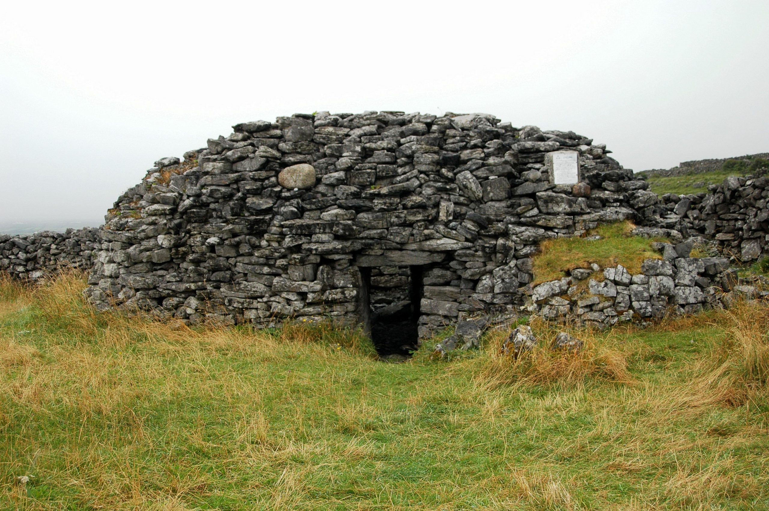 Le Clochan na Carraige - Nemeth in Aran Islands - cc