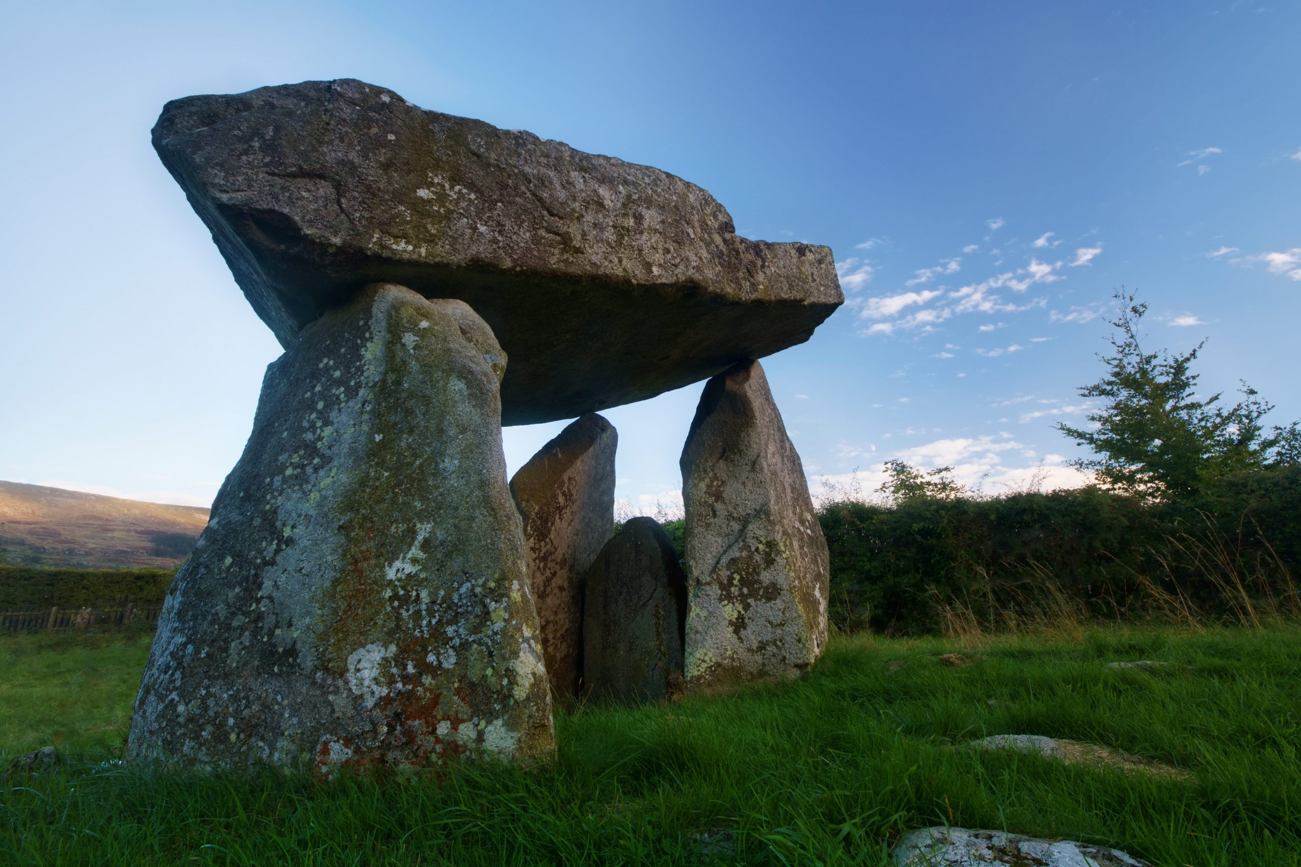 Le Ballykeel dolmen - Domaine public