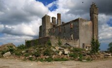 athcarne castle1