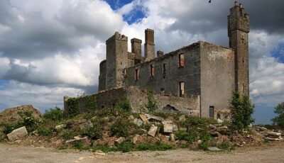 athcarne castle1