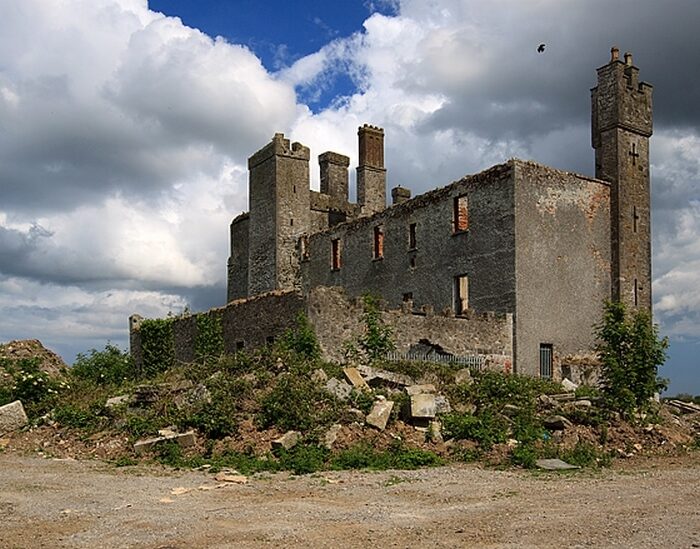 athcarne castle1