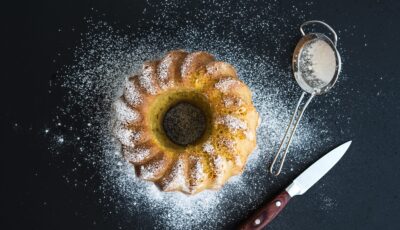 irish cream bundt cake scaled