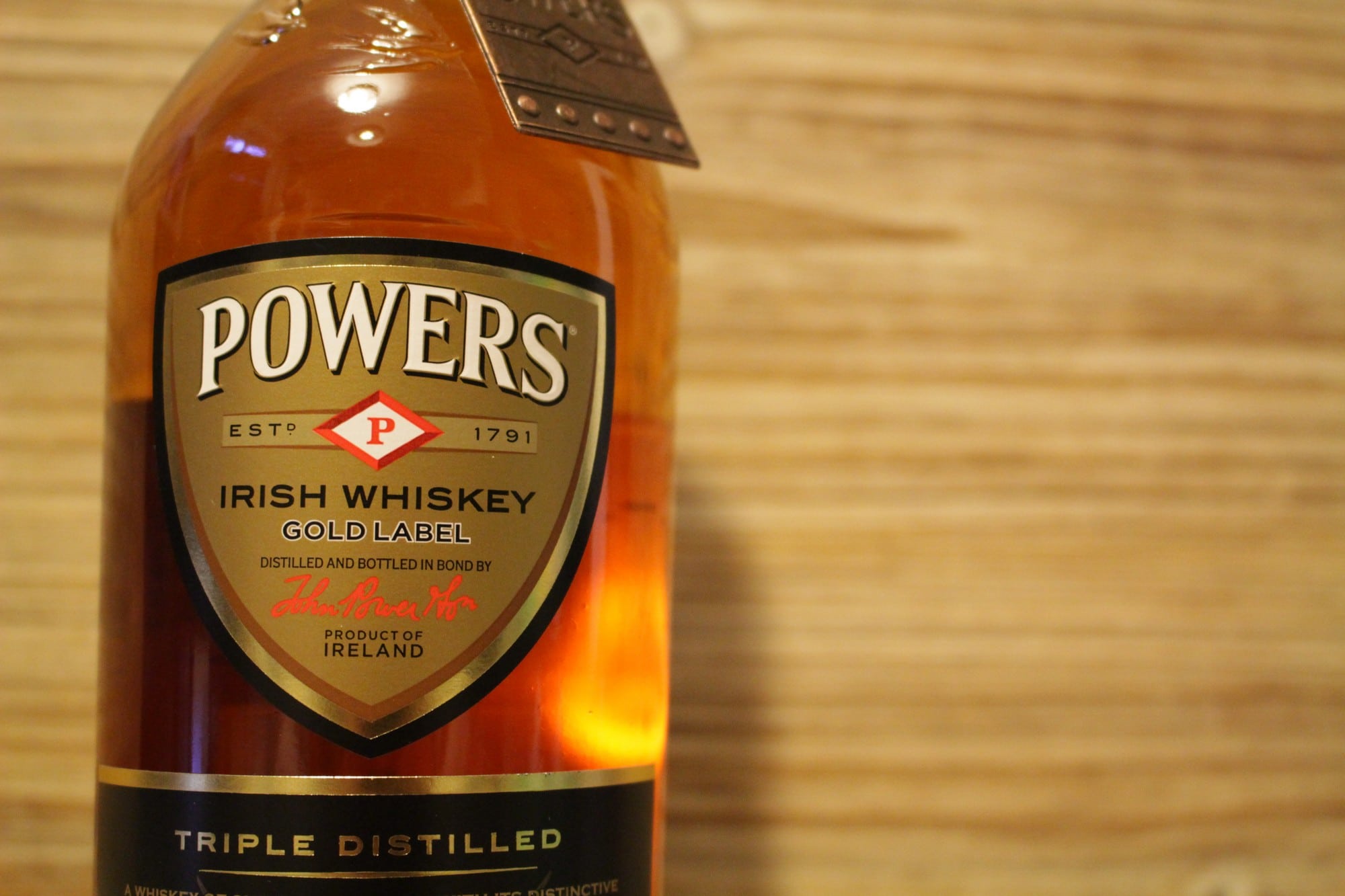 Du whiskey Powers - Guide Irlande.com