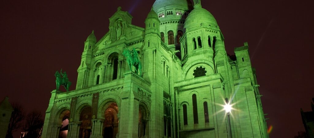 Le Sacré Coeur en vert pour la Saint Patrick