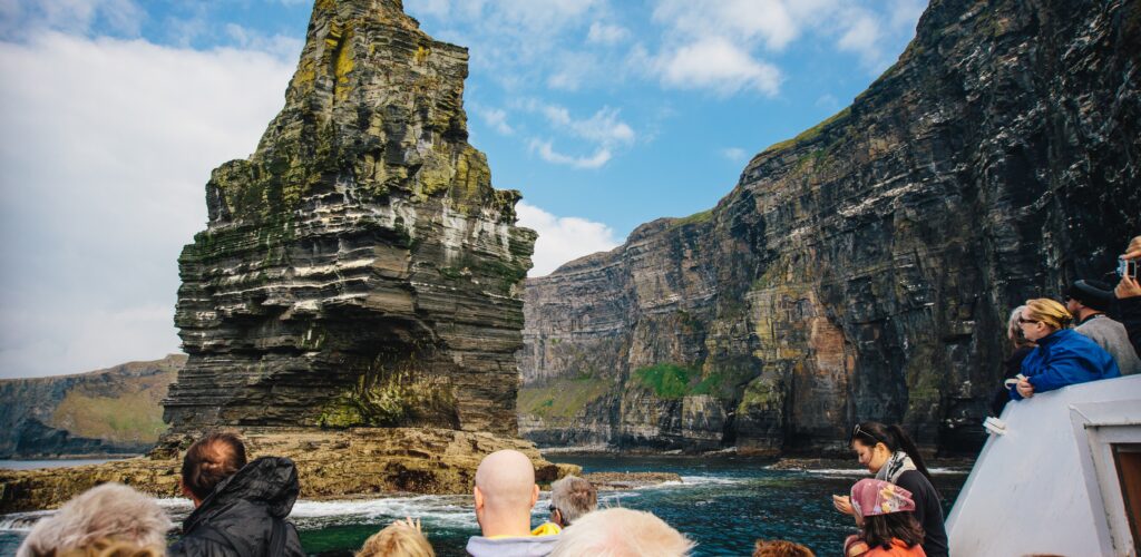 Traveling on a Budget: 8 Tips to Save on Your Trip to Ireland