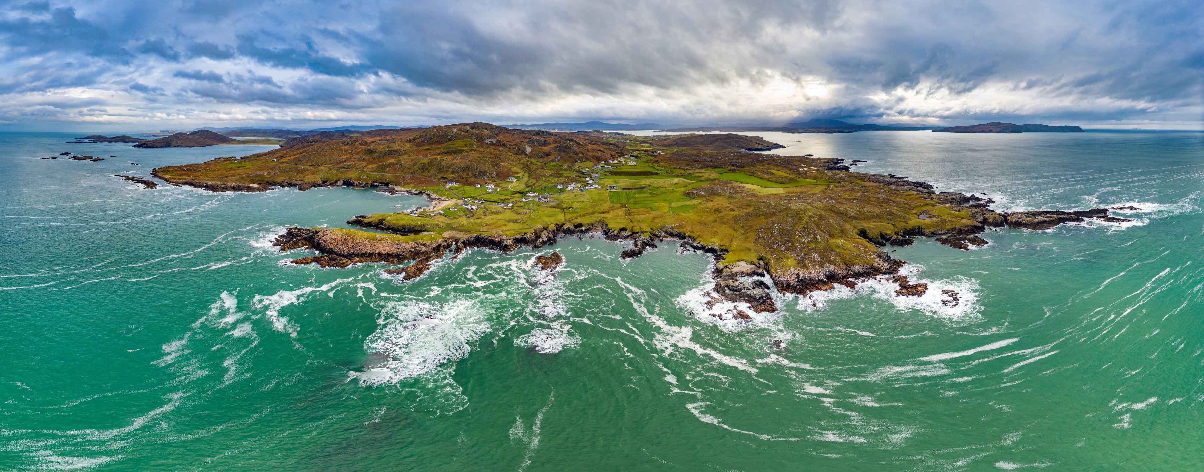 La Tranarossan Bay sur la Péninsule de Rossguil - © Lukassek