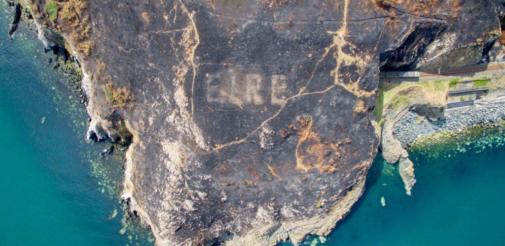 L'inscription Eire après l'incendie - Skycam Ireland