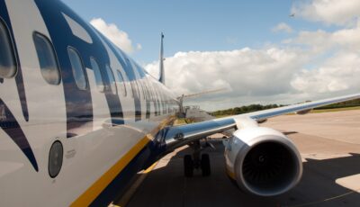 avion ryanair scaled