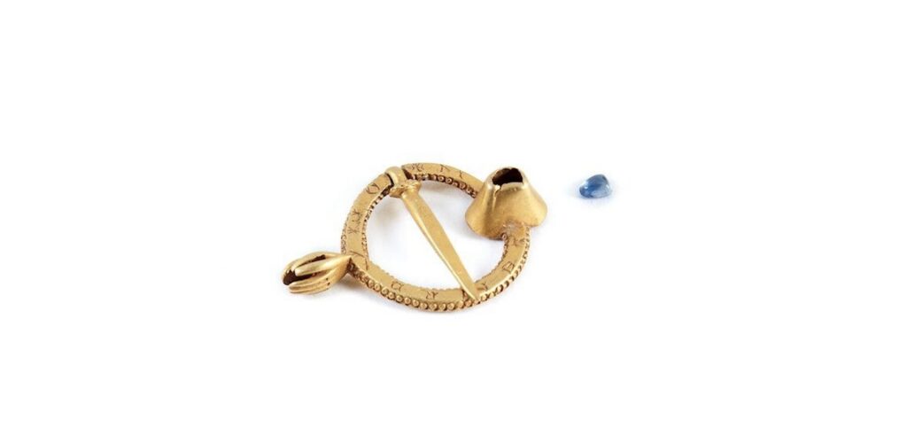 La broche de 800 ans bientôt exposée 