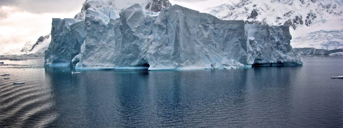 le nord-irlandais Kit Adams va vivre 4 mois en Antarctique - Photo by Jay Ruzesky on Unsplash