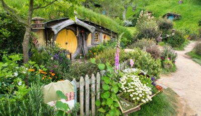 glenview gardens hobbit house