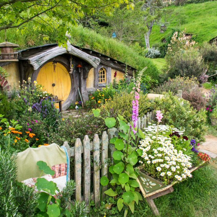 glenview gardens hobbit house