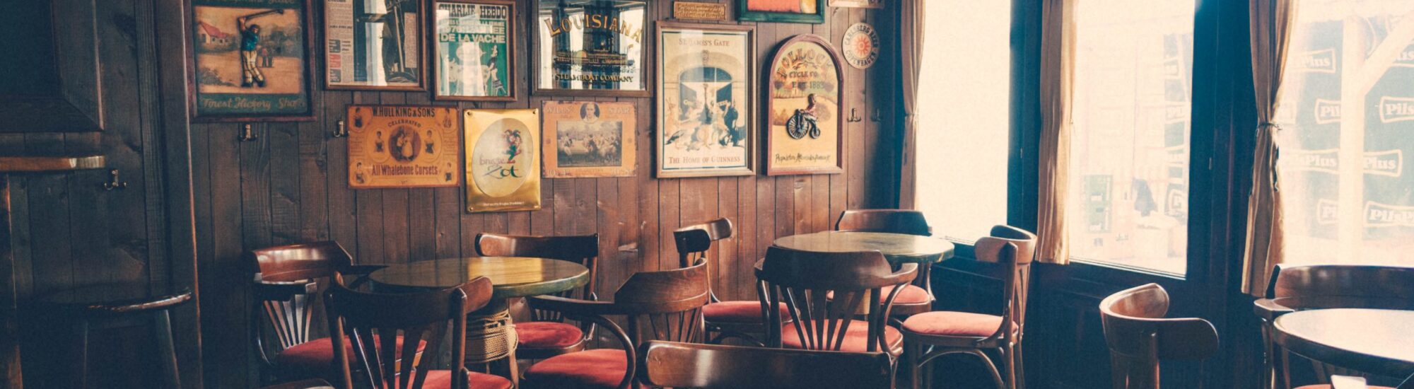 Irish pub closing times