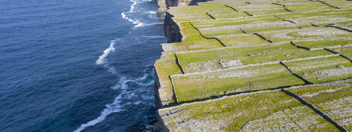Inishmore Cliffs (Cliffs of Aran) - © Failte Ireland/Tourism Ireland