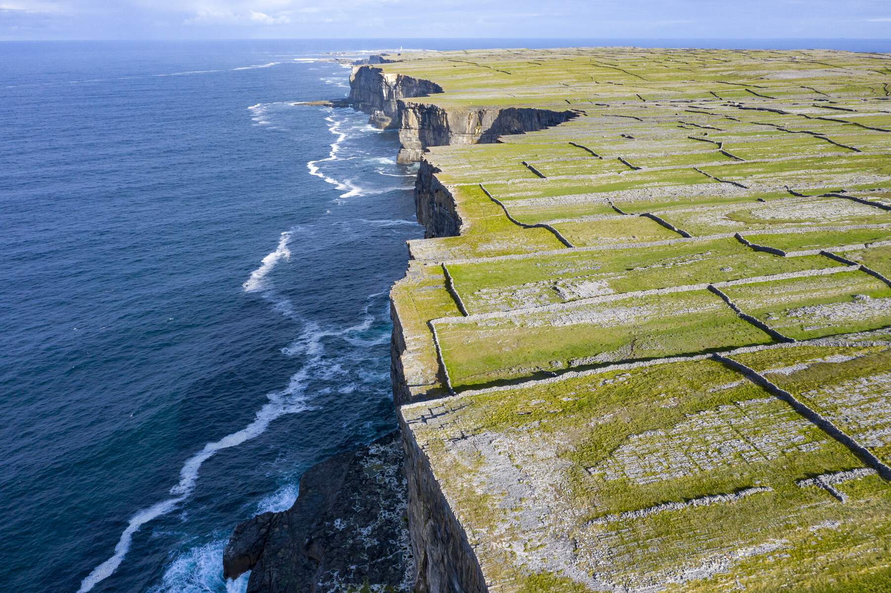Inishmore Cliffs (Cliffs of Aran) - © Failte Ireland/Tourism Ireland