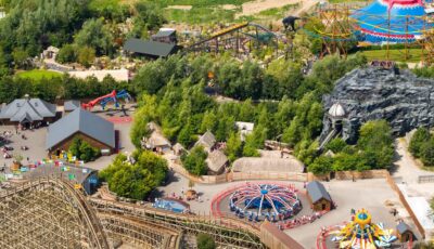 Vue sur le Emerald Park (anciennement Tayto Park)