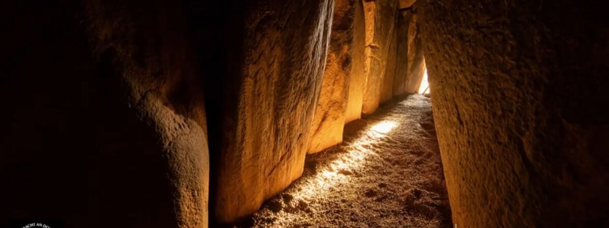 Newgrange, on the occasion of the winter solstice