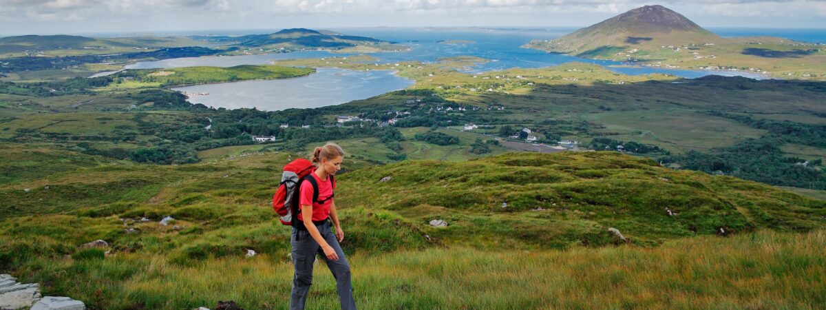 Hiking in Connemara - Hiking in Connemara - © panimo