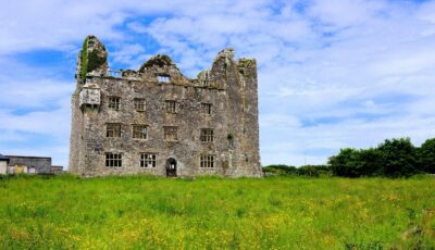 leamaneh castle